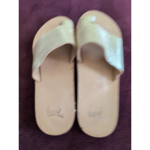 Beek Leather Toe-ring Sandal Gold Women's Size 7 Rare Discontinued - Picture 4 of 16